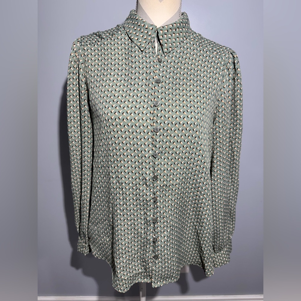 Pleione Green Patterned Button Down Shirt